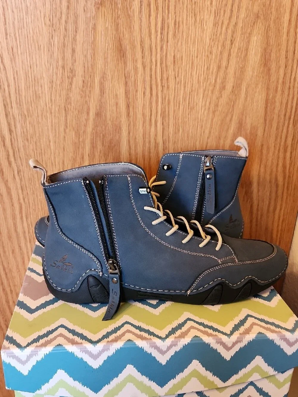 Men's Blue Barefoot Boots with Contrast Cream Laces